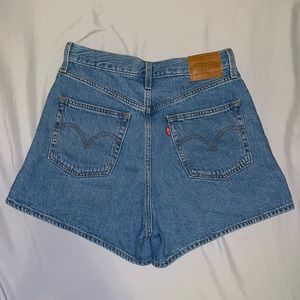 Levi’s High Loose Shorts